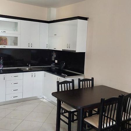 Sweetview 2-Bedroom Apartment With 3 Balcony Seaview Avlonya Dış mekan fotoğraf