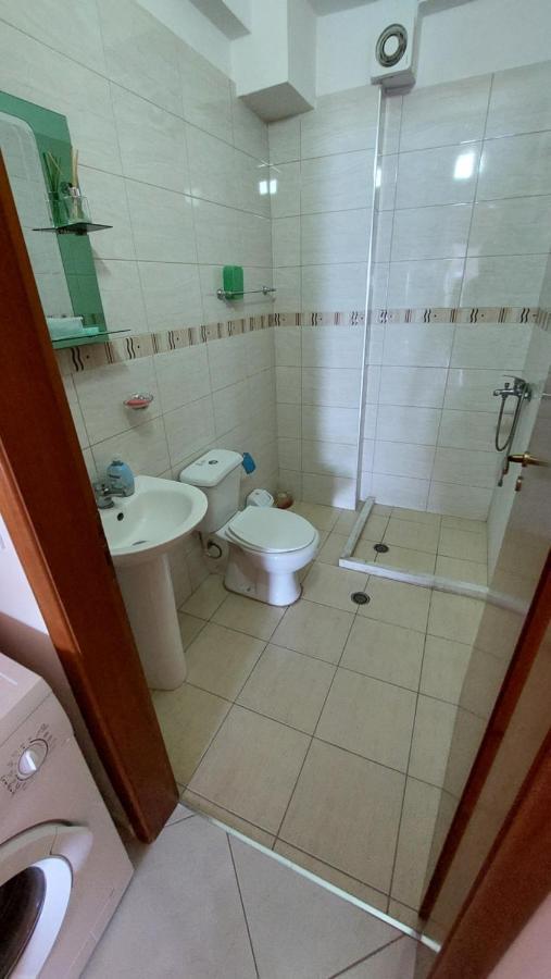 Sweetview 2-Bedroom Apartment With 3 Balcony Seaview Avlonya Dış mekan fotoğraf