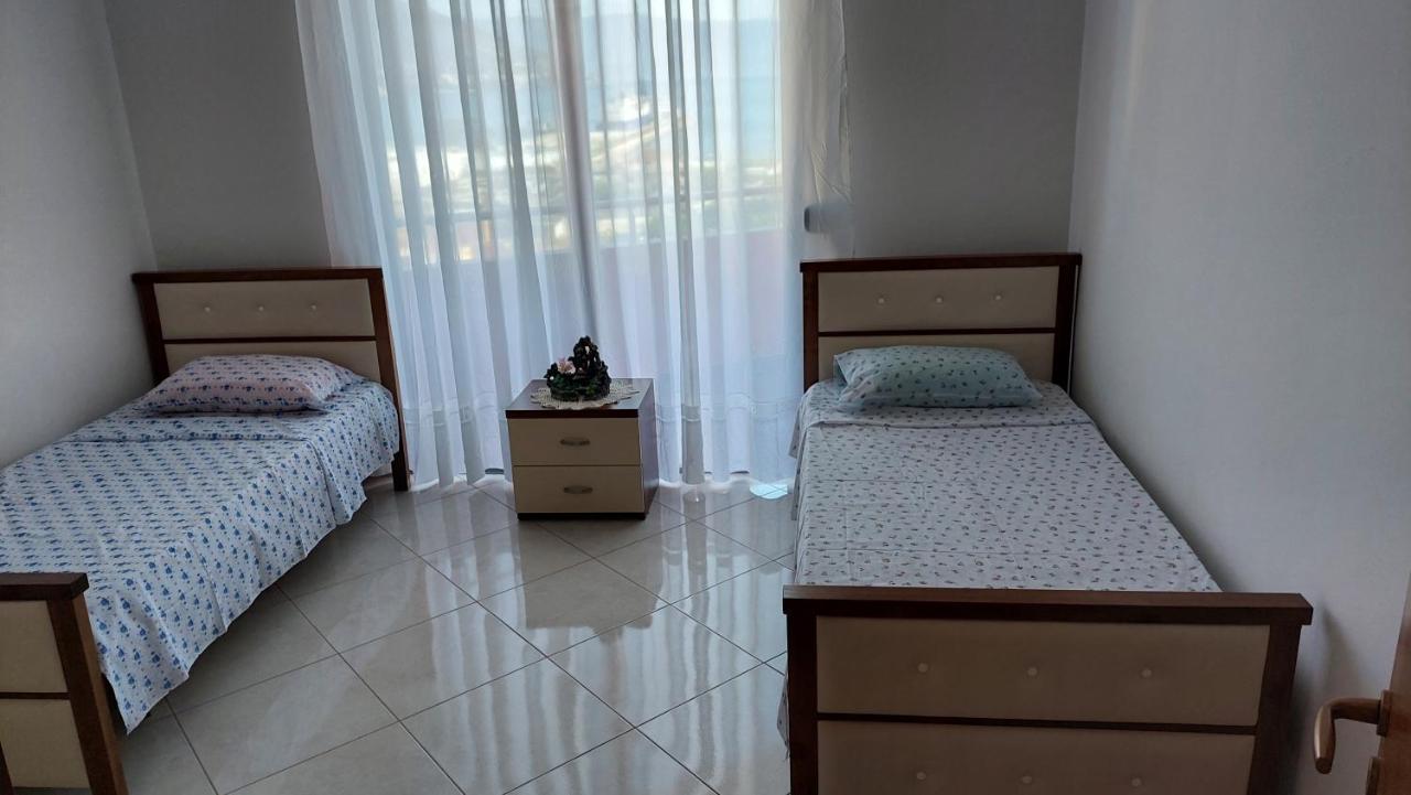 Sweetview 2-Bedroom Apartment With 3 Balcony Seaview Avlonya Dış mekan fotoğraf