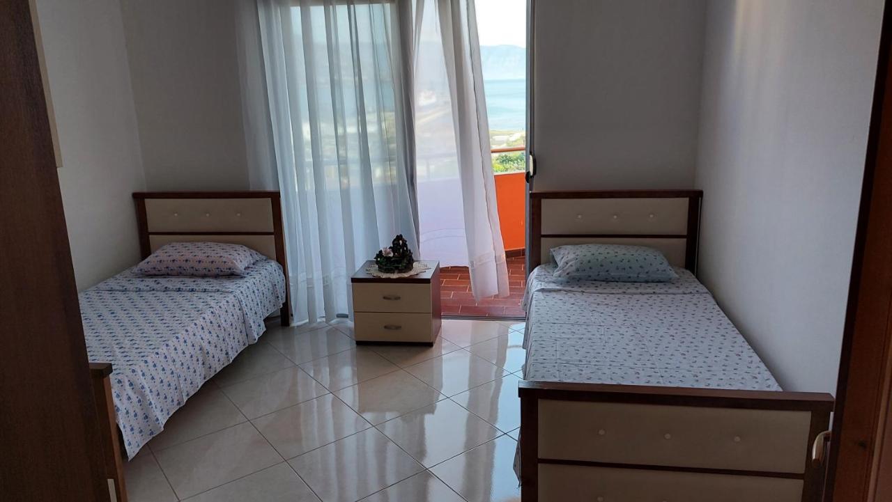 Sweetview 2-Bedroom Apartment With 3 Balcony Seaview Avlonya Dış mekan fotoğraf